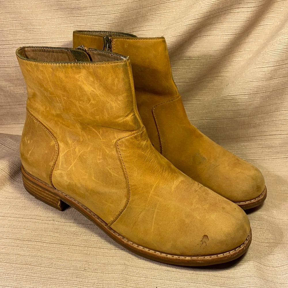 Olu’Kai leather ankle boots great craftsmanship!